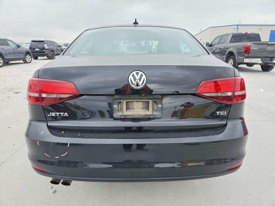62137146 :رقم المزاد ، 3VW267AJ1GM380946 vin ، 2016 Volkswagen Jetta مزاد بيع
