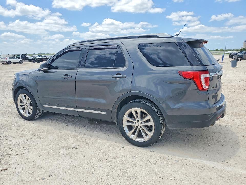 62957736 :رقم المزاد ، 1FM5K7D82JGA97621 vin ، 2018 Ford Explorer مزاد بيع