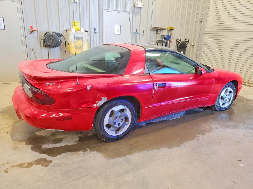 1995 Pontiac Firebird მანქანა იყიდება აუქციონზე, vin: 2G2FS22S5S2240343, აუქციონის ნომერი: 61625006