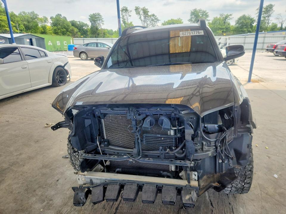 Продажа на аукционе авто 2017 Toyota Tacoma, vin: 3TMCZ5AN3HM095270, номер лота: 62761776