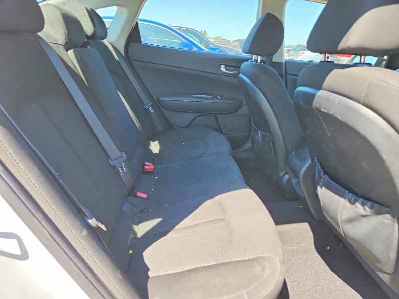Продажа на аукционе авто 2017 Kia Optima, vin: 5XXGT4L39HG130551, номер лота: 63048136