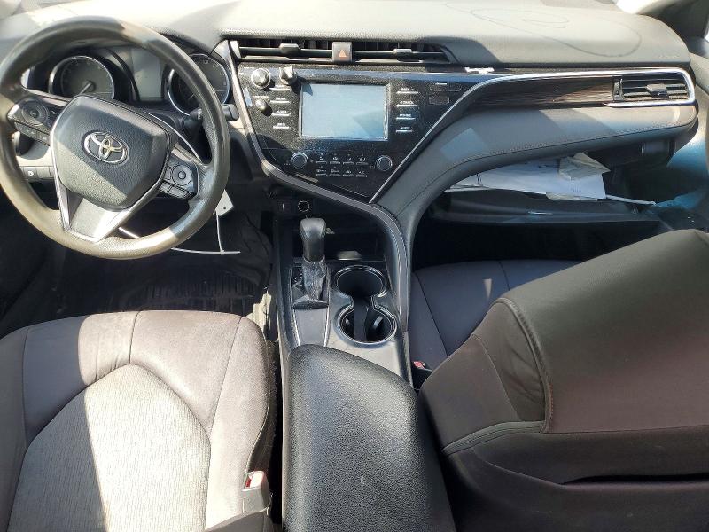 62709106 :رقم المزاد ، 4T1B11HK4JU070429 vin ، 2018 Toyota Camry مزاد بيع