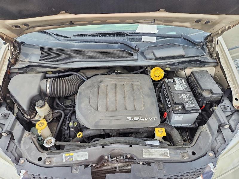 61762346 :رقم المزاد ، 2C4RDGBG3GR196997 vin ، 2016 Dodge Grand Caravan مزاد بيع