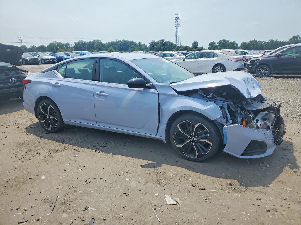 Продажа на аукционе авто 2023 Nissan Altima, vin: 1N4BL4CW6PN318067, номер лота: 61010166