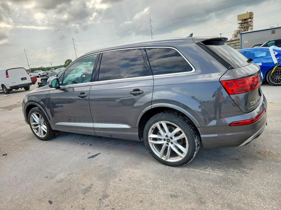 Продажа на аукционе авто 2018 Audi Q7, vin: WA1VAAF78JD054762, номер лота: 62587276