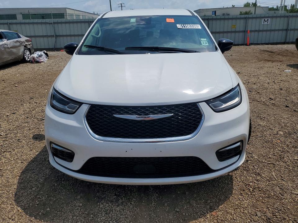 Продажа на аукционе авто 2024 Chrysler Pacifica, vin: 2C4RC1S7XRR150294, номер лота: 61150336