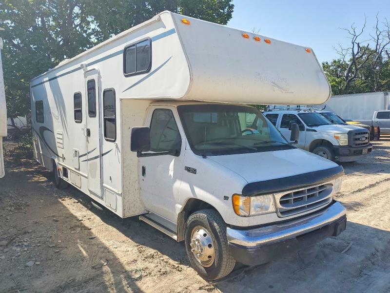 61579236 :رقم المزاد ، 1FDXE45S72HB48101 vin ، 2002 Ford E450 مزاد بيع