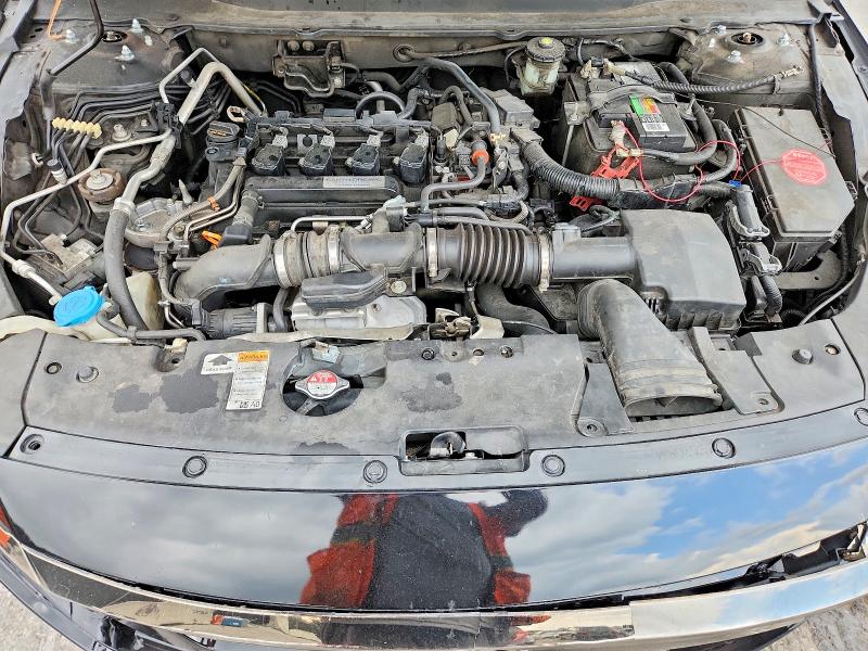 61605606 :رقم المزاد ، 1HGCV1F37JA048226 vin ، 2018 Honda Accord مزاد بيع