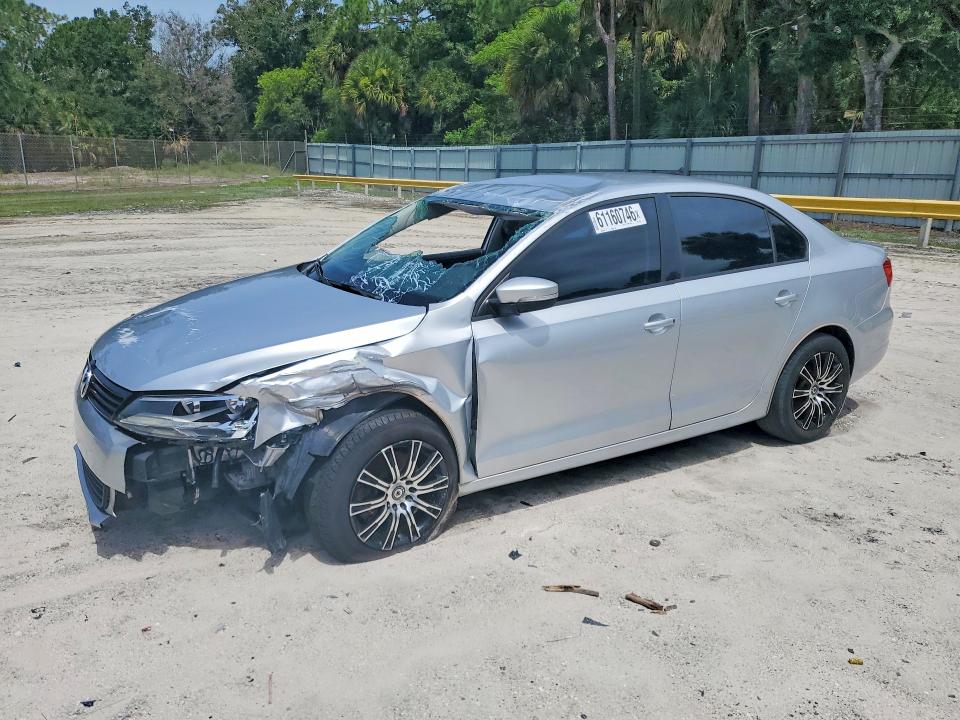 61160746 :رقم المزاد ، 3VWD07AJ0EM231905 vin ، 2014 Volkswagen Jetta مزاد بيع