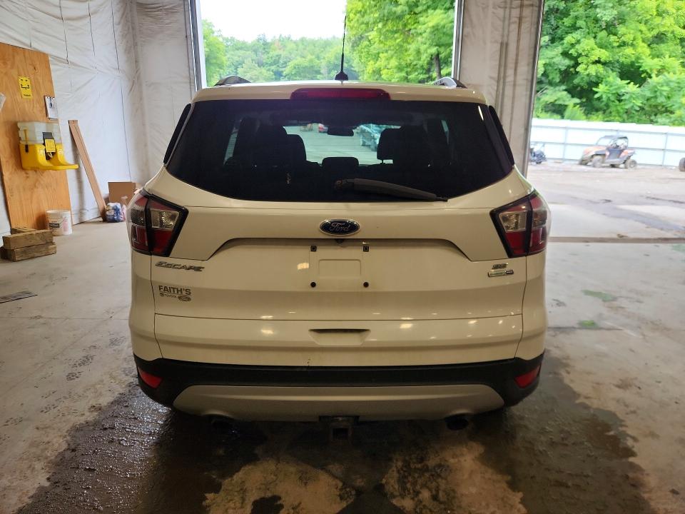 Продажа на аукционе авто 2017 Ford Escape, vin: 1FMCU9GD4HUB64141, номер лота: 61882056