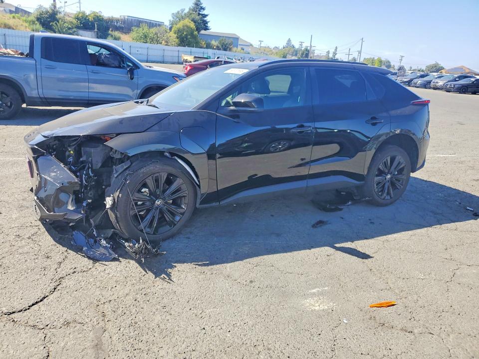 59632686 :رقم المزاد ، JTMABACA3SA105847 vin ، 2025 Toyota Bz4x مزاد بيع