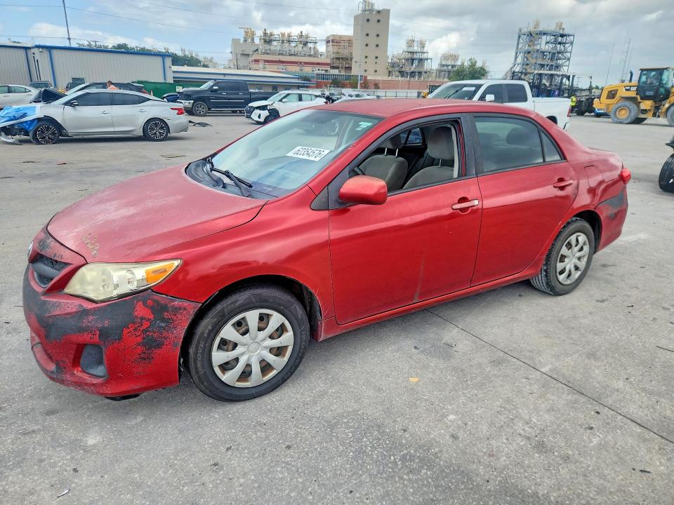 62354576 :رقم المزاد ، 2T1BU4EE0BC569481 vin ، 2011 Toyota Corolla مزاد بيع
