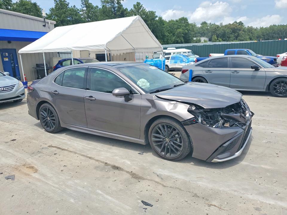 Продажа на аукционе авто 2021 Toyota Camry, vin: 4T1KZ1AK8MU058355, номер лота: 62007296