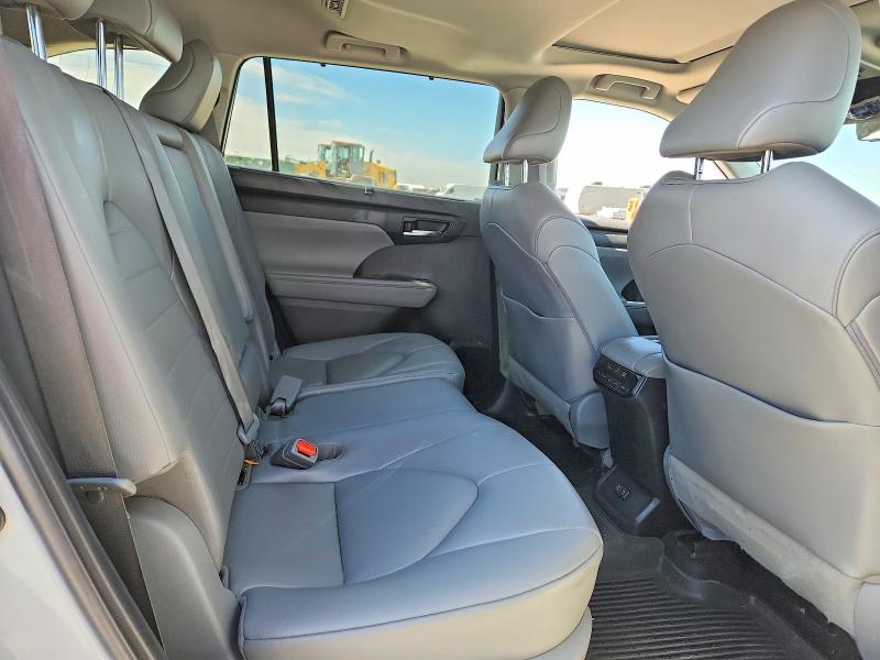 60134166 :رقم المزاد ، 5TDHZRBHXMS538014 vin ، 2021 Toyota Highlander مزاد بيع