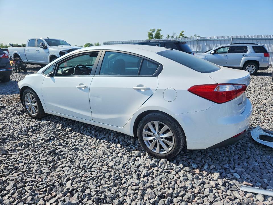 2015 Kia Forte მანქანა იყიდება აუქციონზე, vin: KNAFX4A67F5355286, აუქციონის ნომერი: 62234096