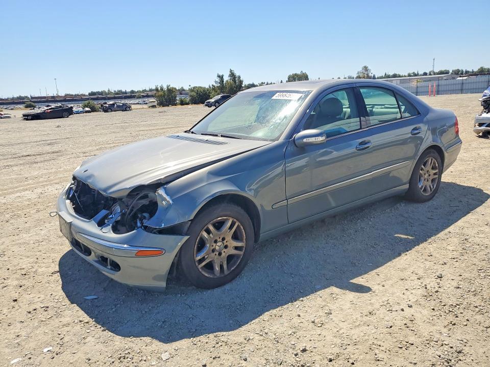 2004 Mercedes-benz E მანქანა იყიდება აუქციონზე, vin: WDBUF65J64X113600, აუქციონის ნომერი: 59984626