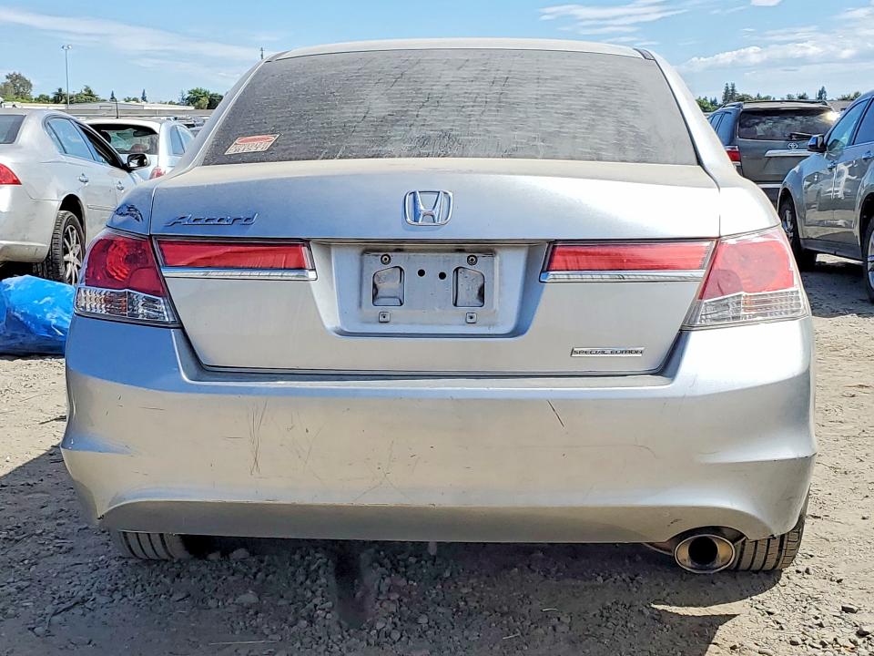 Продажа на аукционе авто 2012 Honda Accord, vin: 1HGCP2F66CA033844, номер лота: 61387906