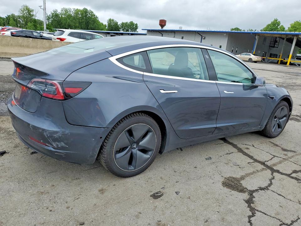 Продажа на аукционе авто 2018 Tesla Model 3, vin: 5YJ3E1EA5JF101995, номер лота: 79135435