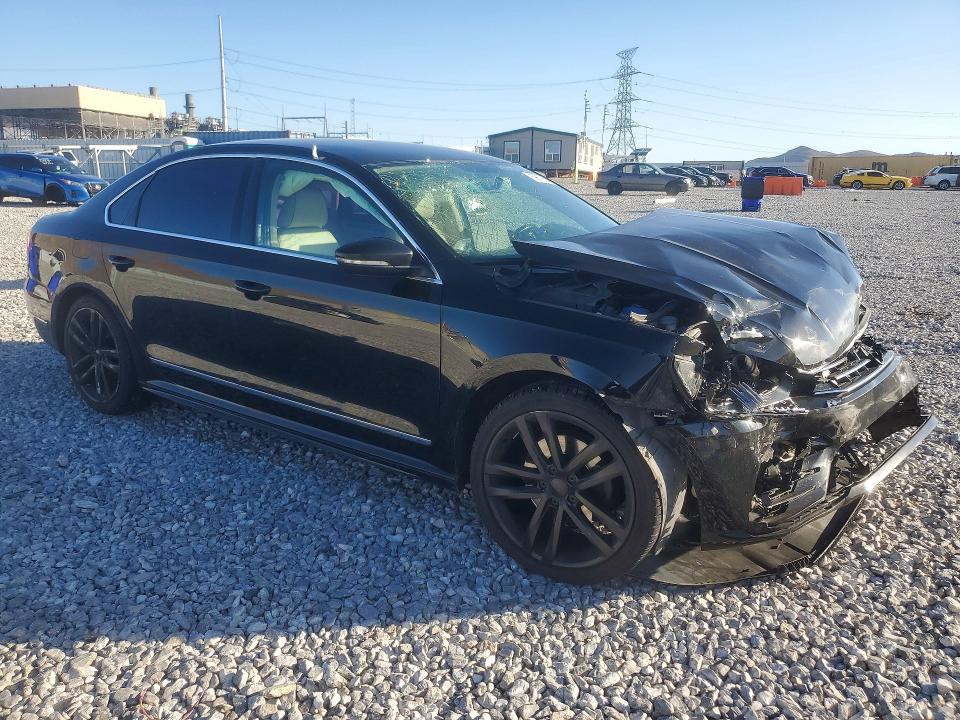 63706576 :رقم المزاد ، 1VWAT7A33GC068358 vin ، 2016 Volkswagen Passat مزاد بيع