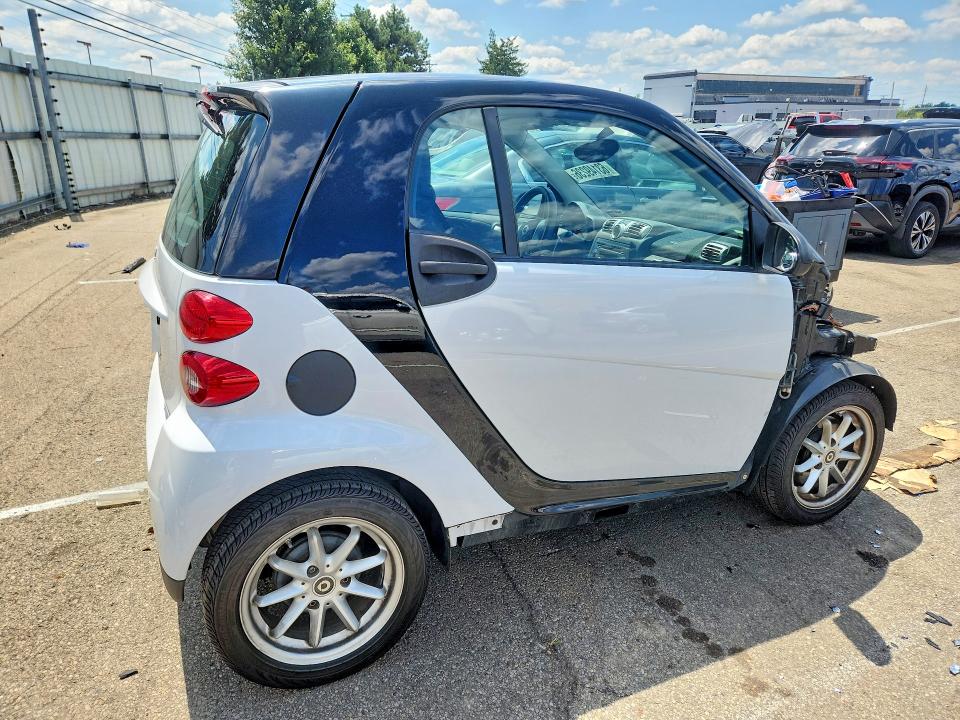 63149236 :رقم المزاد ، WMEEJ31X59K216963 vin ، 2009 Smart Fortwo مزاد بيع