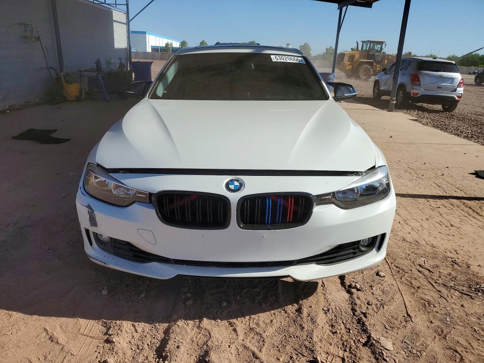 63020666 :رقم المزاد ، WBA3C1G52DNR46568 vin ، 2013 Bmw 328 مزاد بيع