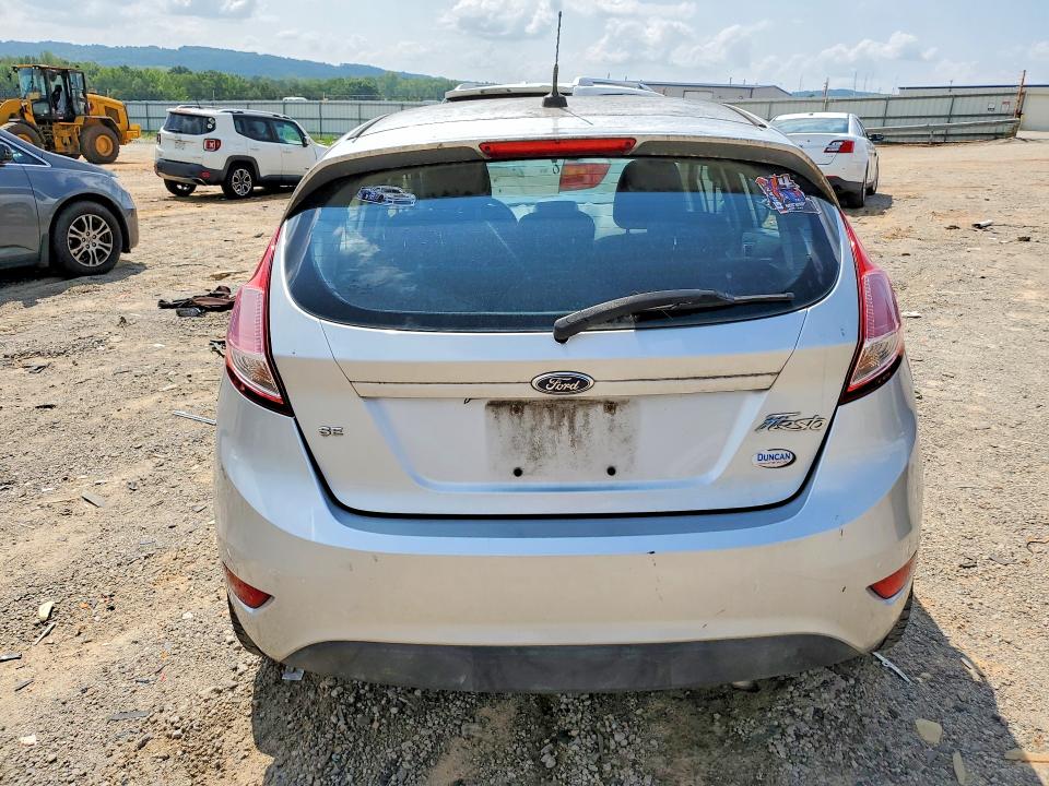 62492696 :رقم المزاد ، 3FADP4EJ2EM122990 vin ، 2014 Ford Fiesta مزاد بيع