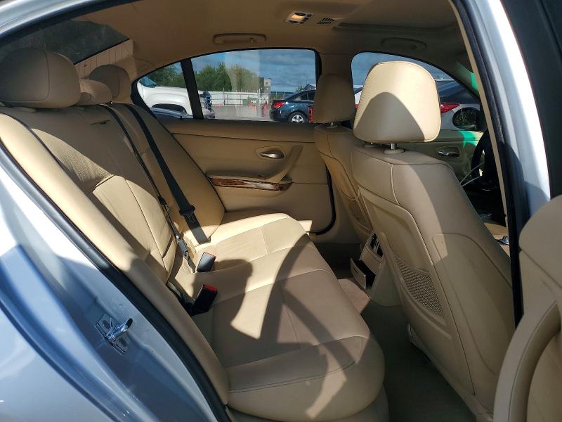 60647986 :رقم المزاد ، WBAVB135X6KX66244 vin ، 2006 Bmw 325 مزاد بيع