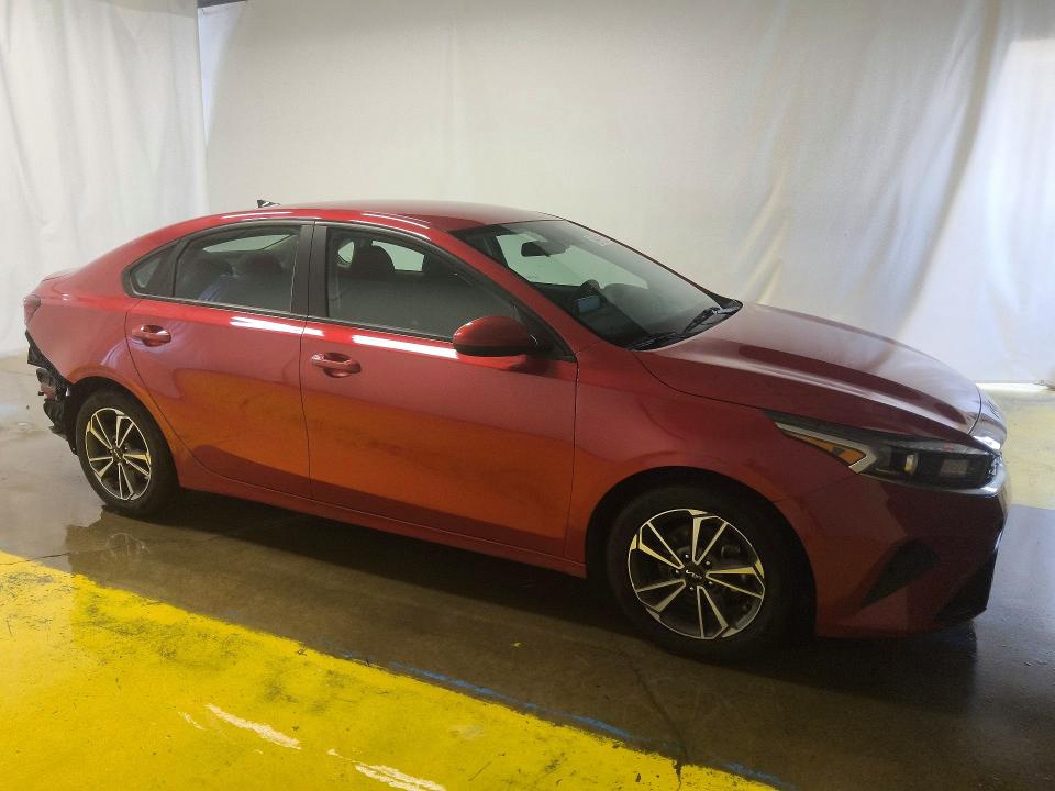 2023 Kia Forte მანქანა იყიდება აუქციონზე, vin: 3KPF24AD2PE589583, აუქციონის ნომერი: 62353456