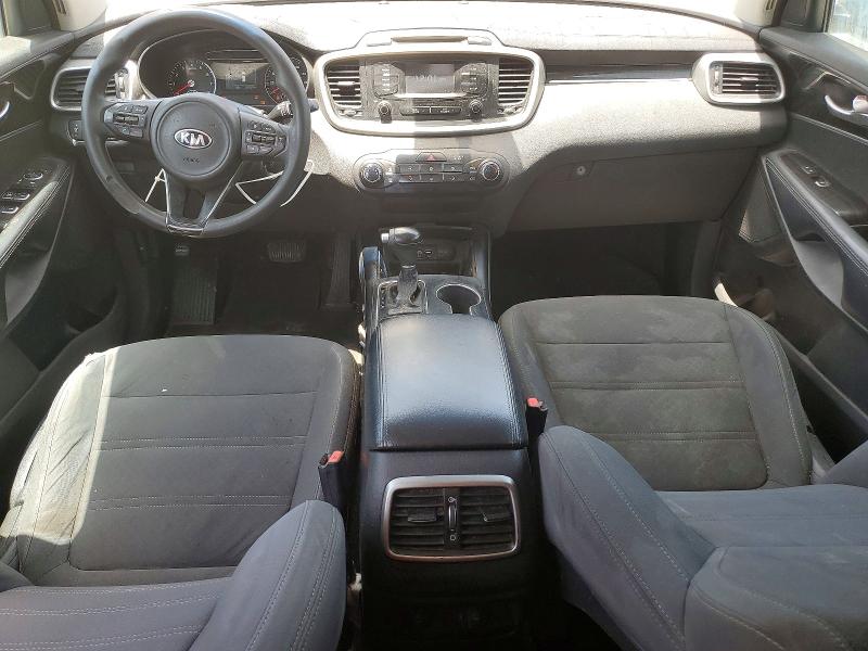 60794756 :رقم المزاد ، 5XYPG4A36HG195697 vin ، 2017 Kia Sorento مزاد بيع