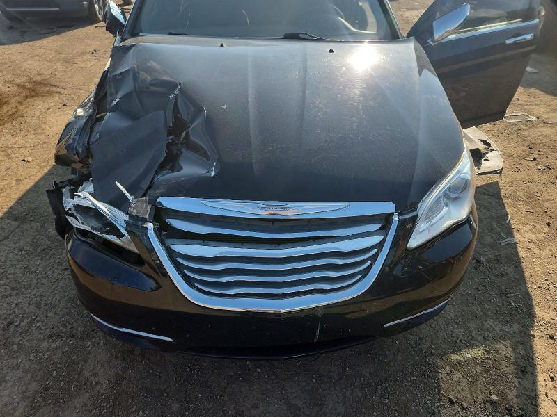 60856856 :رقم المزاد ، 1C3CCBCG7DN539947 vin ، 2013 Chrysler 200 مزاد بيع