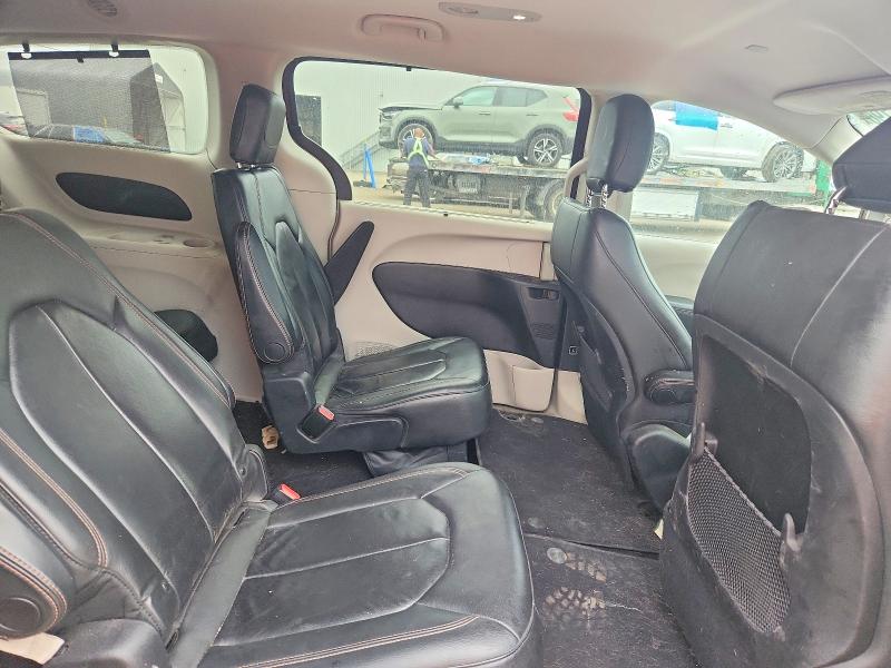 60025196 :رقم المزاد ، 2C4RC1BG2HR595515 vin ، 2017 Chrysler Pacifica مزاد بيع