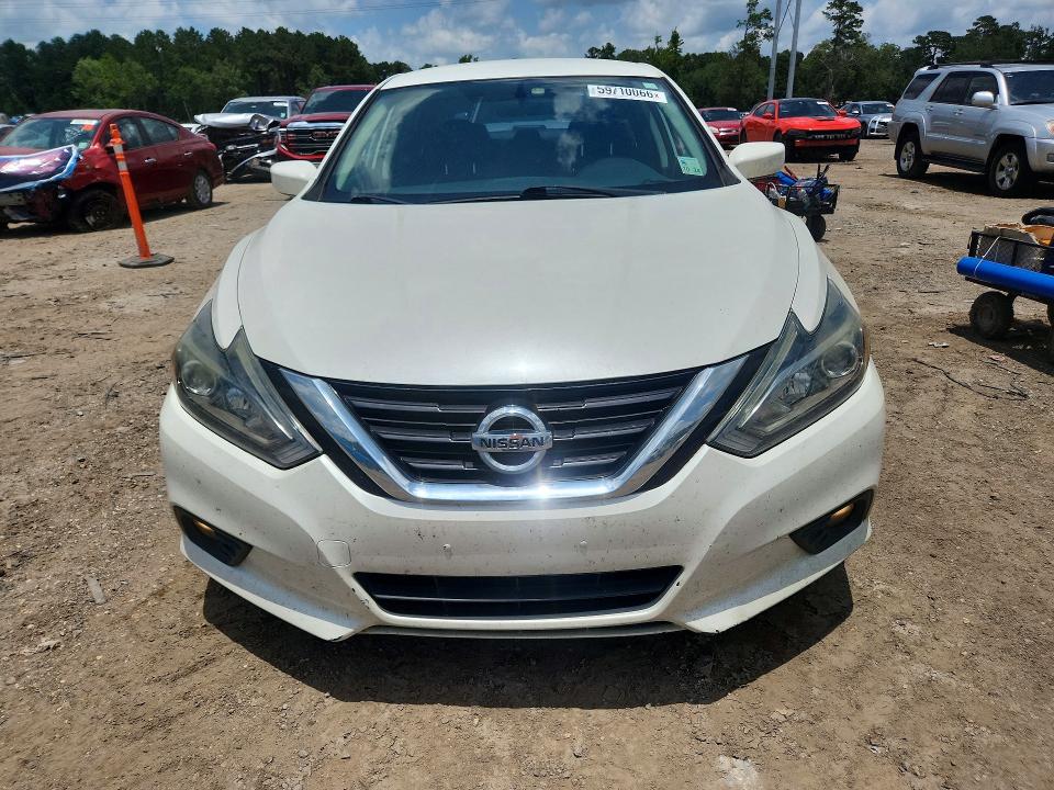 2018 Nissan Altima მანქანა იყიდება აუქციონზე, vin: 1N4AL3AP6JC275192, აუქციონის ნომერი: 59710066