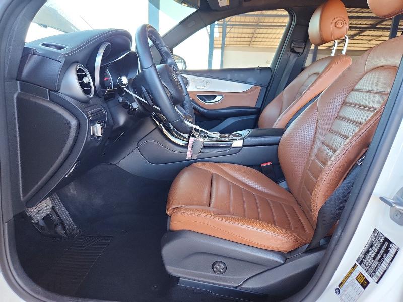 62860586 :رقم المزاد ، WDC0G4JB0HF174382 vin ، 2017 Mercedes-benz Glc مزاد بيع