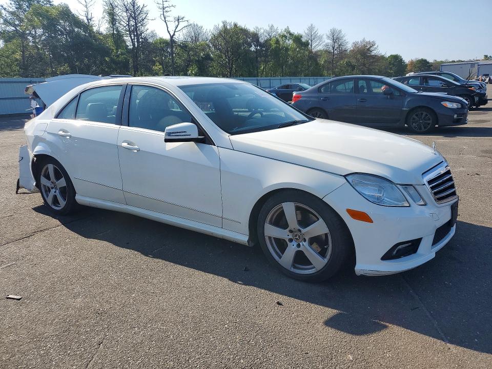 63469556 :رقم المزاد ، WDDHF8HBXBA503446 vin ، 2011 Mercedes-benz E مزاد بيع