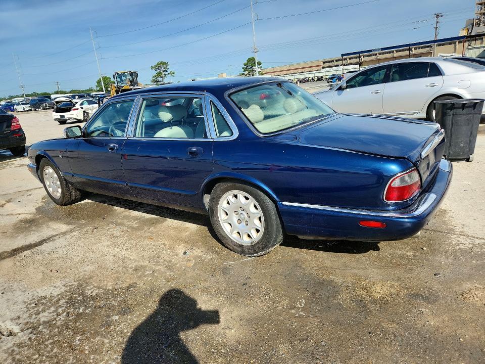 2000 Jaguar Xj8 მანქანა იყიდება აუქციონზე, vin: SAJDA23C6YLF07466, აუქციონის ნომერი: 61216576