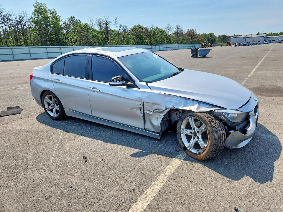61109836 :رقم المزاد ، WBA3B3C52DF535864 vin ، 2013 Bmw 328 مزاد بيع