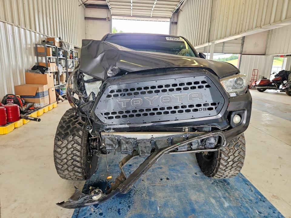 Aukcja sprzedaży 2016 Toyota Tacoma, vin: 5TFCZ5AN6GX014898, numer aukcji: 61952526