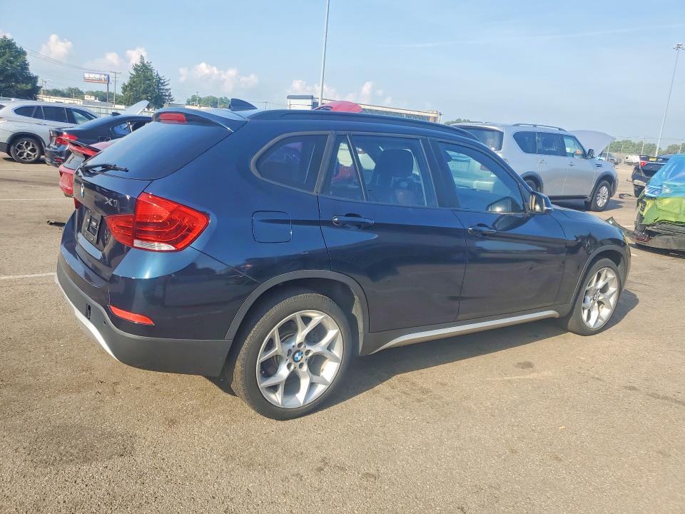 Продажа на аукционе авто 2013 Bmw X1, vin: WBAVL1C50DVR83665, номер лота: 61376176
