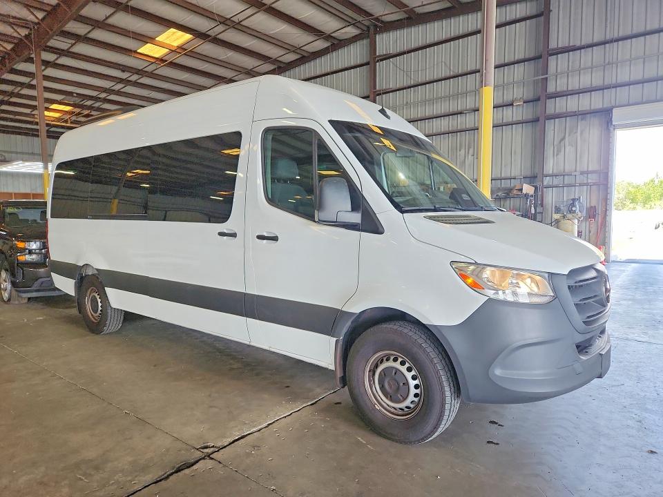 61572066 :رقم المزاد ، W1Z4KGHY6ST212229 vin ، 2025 Mercedes-benz Sprinter مزاد بيع