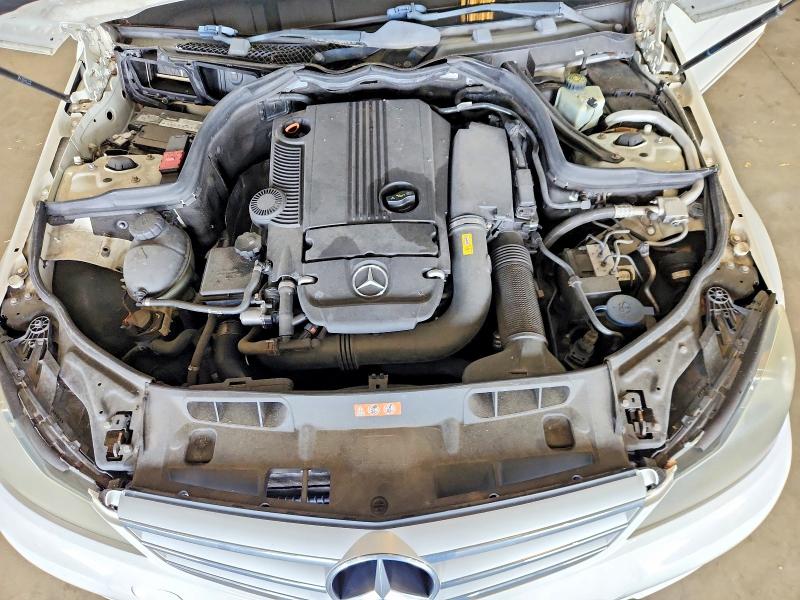 58665276 :رقم المزاد ، WDDGF4HB4CR218622 vin ، 2012 Mercedes-benz C مزاد بيع