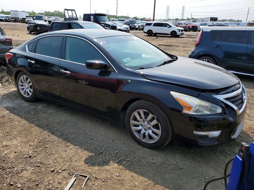 2013 Nissan Altima მანქანა იყიდება აუქციონზე, vin: 1N4AL3AP4DN439435, აუქციონის ნომერი: 61180446