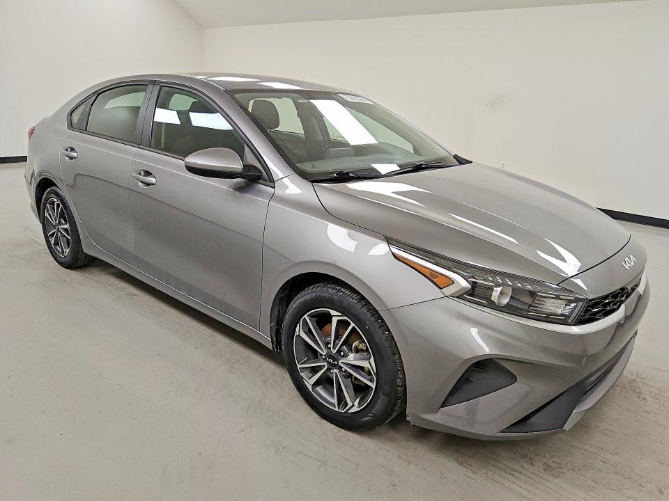 59908956 :رقم المزاد ، 3KPF24AD9PE623048 vin ، 2023 Kia Forte مزاد بيع