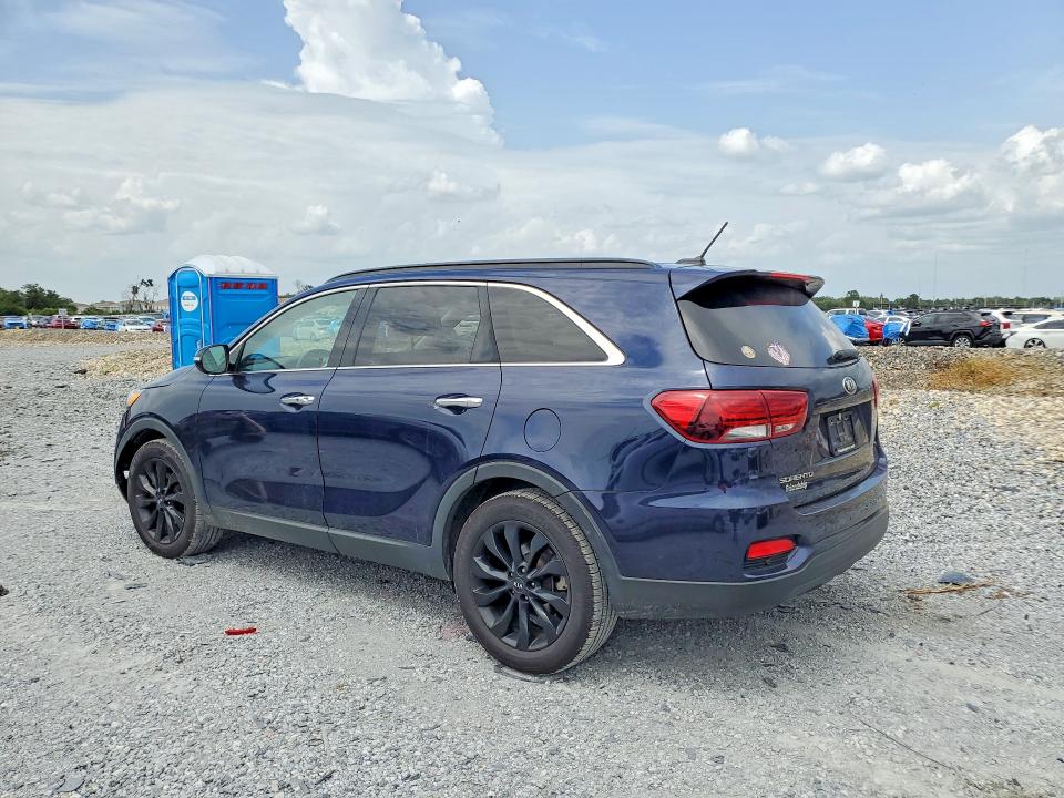 61153776 :رقم المزاد ، 5XYPG4A57LG697435 vin ، 2020 Kia Sorento مزاد بيع