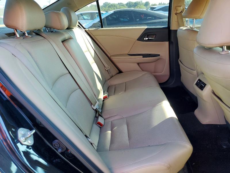 63234326 :رقم المزاد ، 1HGCR2F86FA020351 vin ، 2015 Honda Accord مزاد بيع