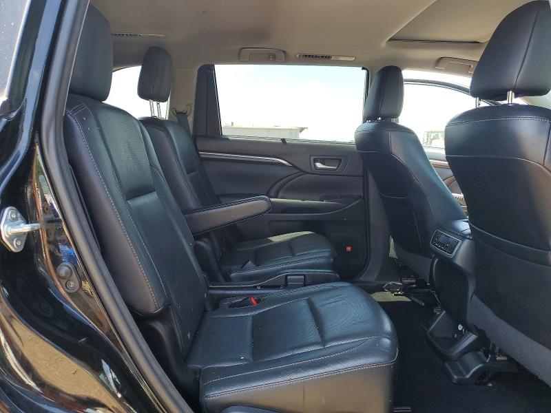 58889136 :رقم المزاد ، 5TDDKRFH9FS163295 vin ، 2015 Toyota Highlander مزاد بيع