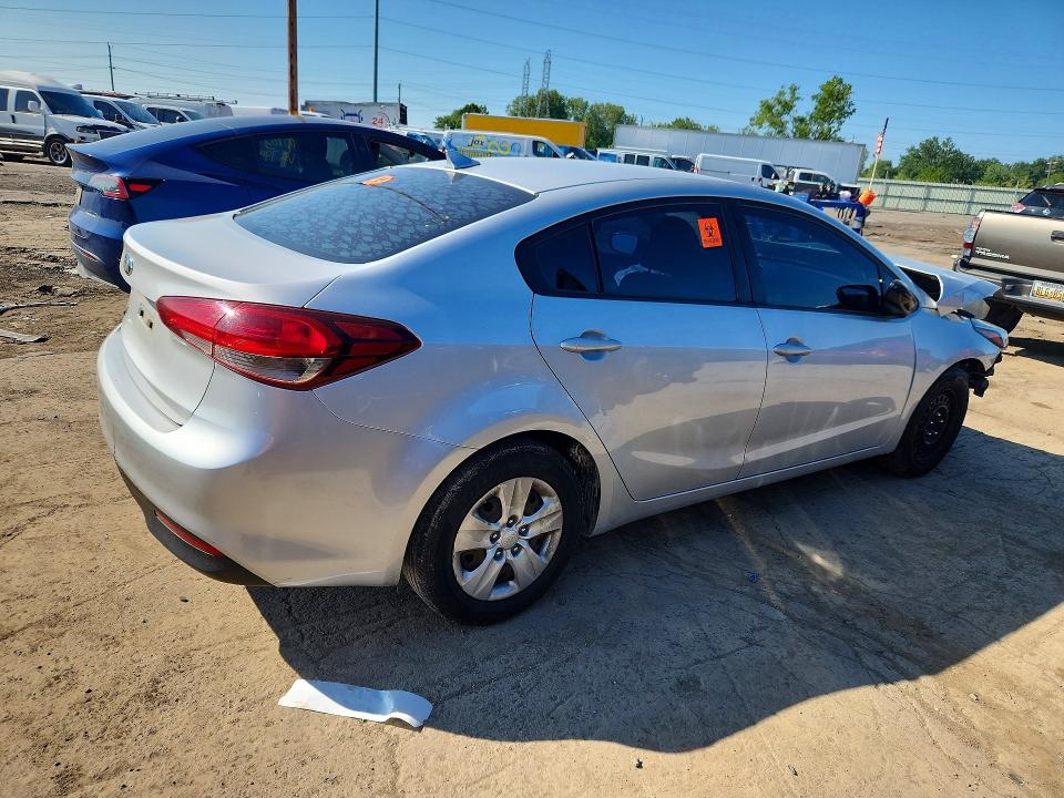 Продаж на аукціоні авто 2018 Kia Forte, vin: 3KPFK4A7XJE209777, номер лоту: 62915336