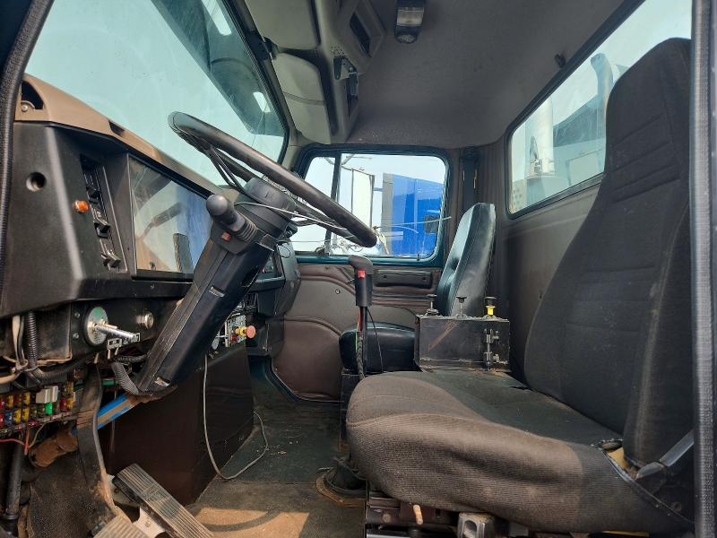 Продажа на аукционе авто 2004 Hme Heavy Duty Trucks, vin: 44KVT64824WZ20323, номер лота: 61575366