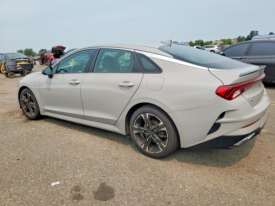 60385006 :رقم المزاد ، 5XXG64J29NG143376 vin ، 2022 Kia K5 مزاد بيع