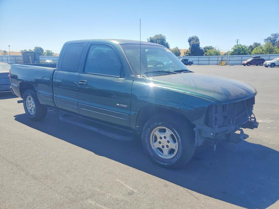 2001 Chevrolet Silverado მანქანა იყიდება აუქციონზე, vin: 2GCEC19T111179476, აუქციონის ნომერი: 61413896