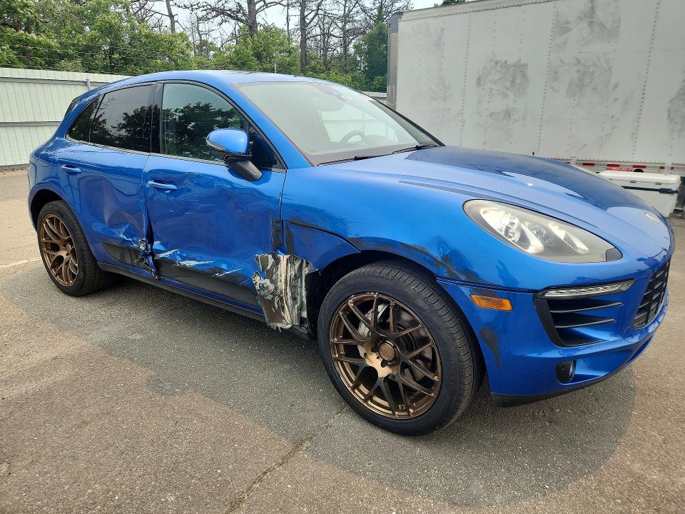 60291176 :رقم المزاد ، WP1AB2A51HLB10455 vin ، 2017 Porsche Macan مزاد بيع